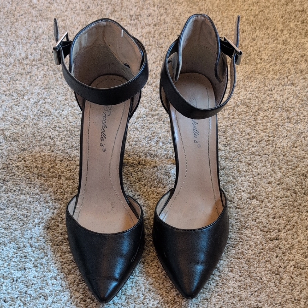 Breckelles Black Ankle Strap Heels
